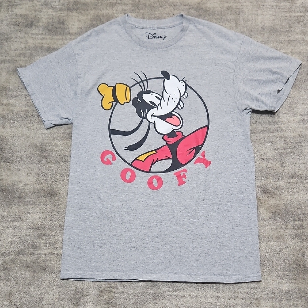 Disney Goofy Gray T-Shirt with Red and Yellow Accents